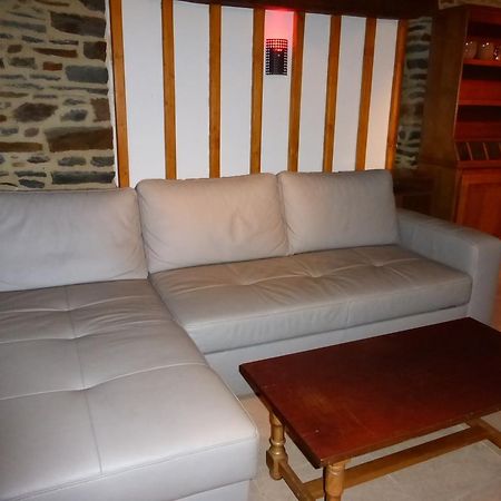 Gite Notre Dame Pontorson Room photo